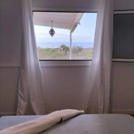 Ocean - Volcano House * تيغيسي