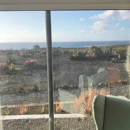 بيت للعطل Ocean - Volcano House تيغيسي