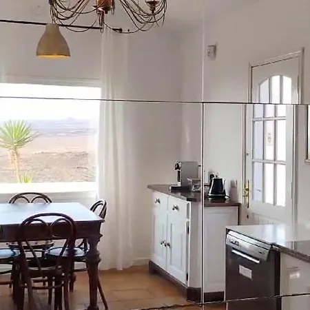 度假居 Ocean - Volcano House *