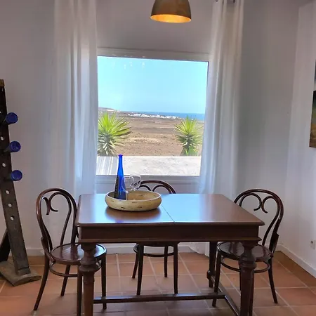 Ocean - Volcano House * Teguise (Lanzarote)